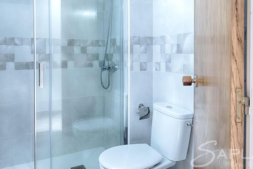Saplan Real Estate Pensaueth Villa Salardú Екстериор снимка