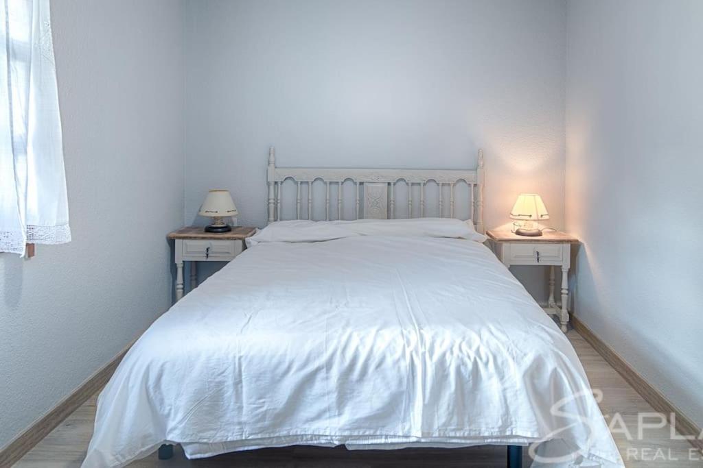 Saplan Real Estate Pensaueth Villa Salardú Екстериор снимка