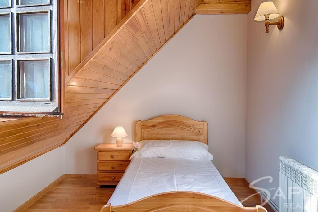 Saplan Real Estate Pensaueth Villa Salardú Екстериор снимка