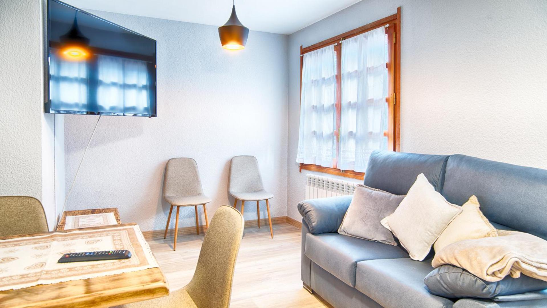 Saplan Real Estate Pensaueth Villa Salardú Екстериор снимка