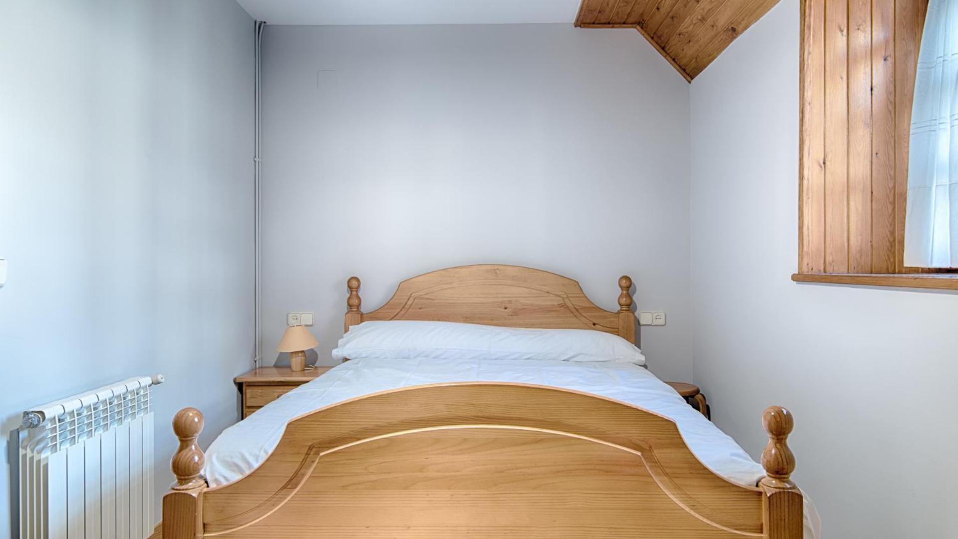 Saplan Real Estate Pensaueth Villa Salardú Екстериор снимка