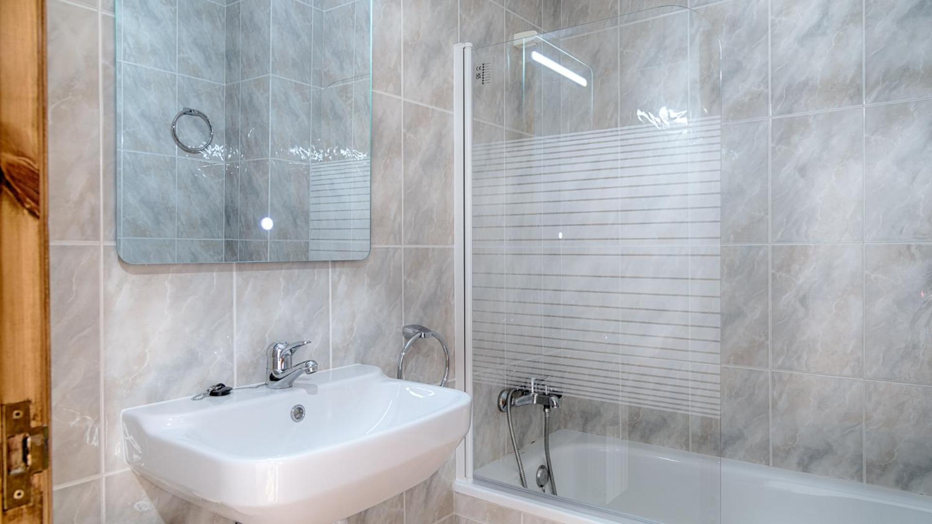 Saplan Real Estate Pensaueth Villa Salardú Екстериор снимка